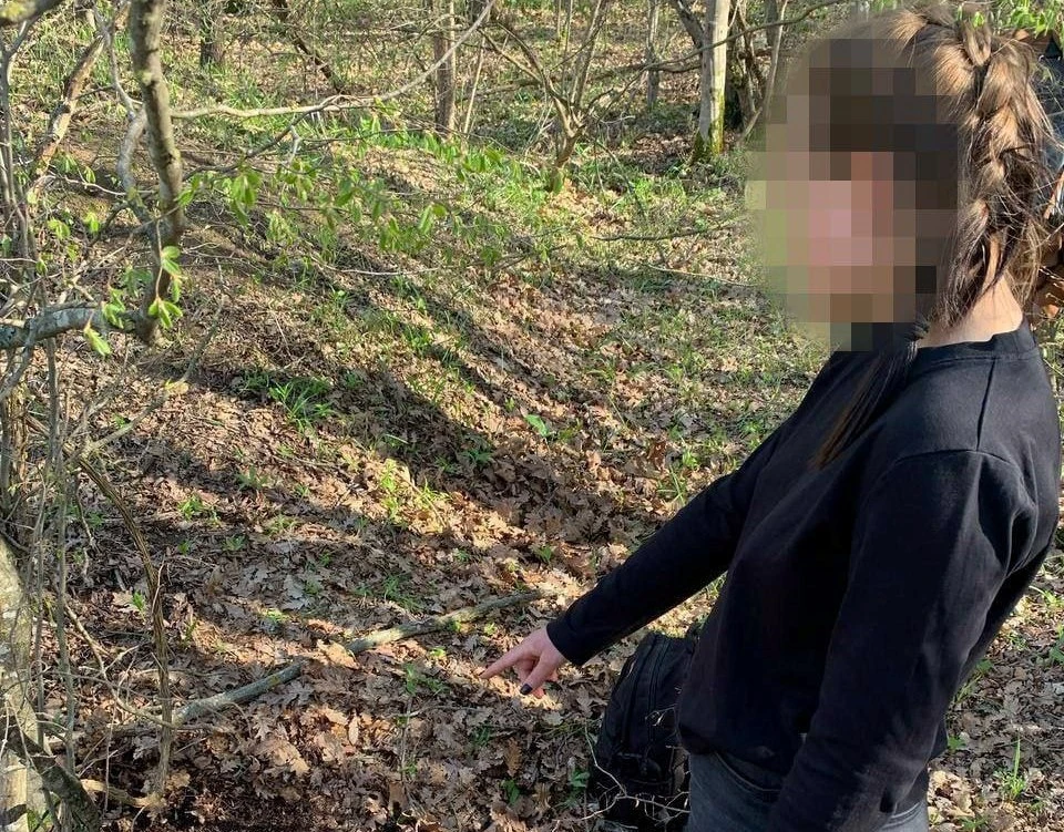 Злоумышленница указала места оборудования тайников. Фото: ФСБ