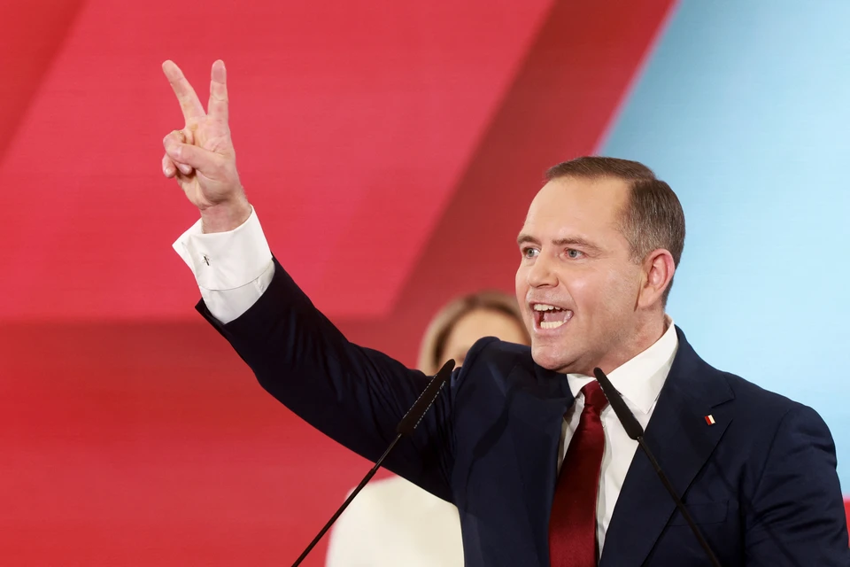 Навроцкий сообщил, что он лишь положил в себе рот никотиновую жвачку