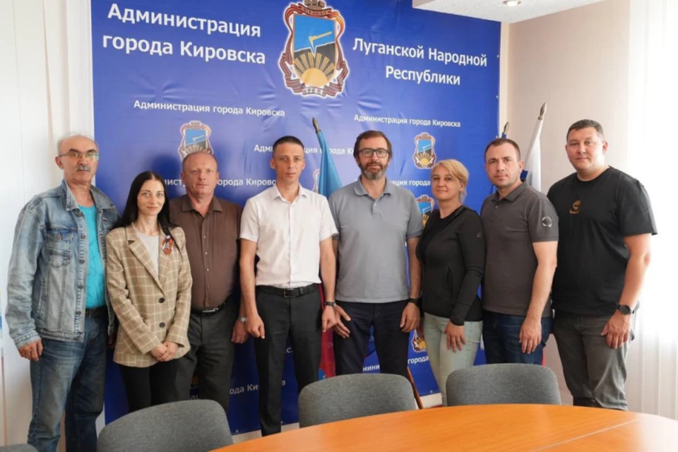 Делегации из Иркутской области и ЛНР обсудили проекты по развитию территорий.