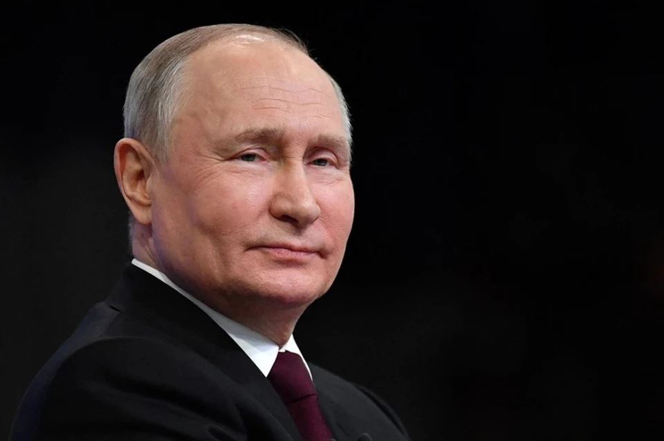 Путин со скепсисом отнёсся к функции предложения руки и сердца через Госуслуги