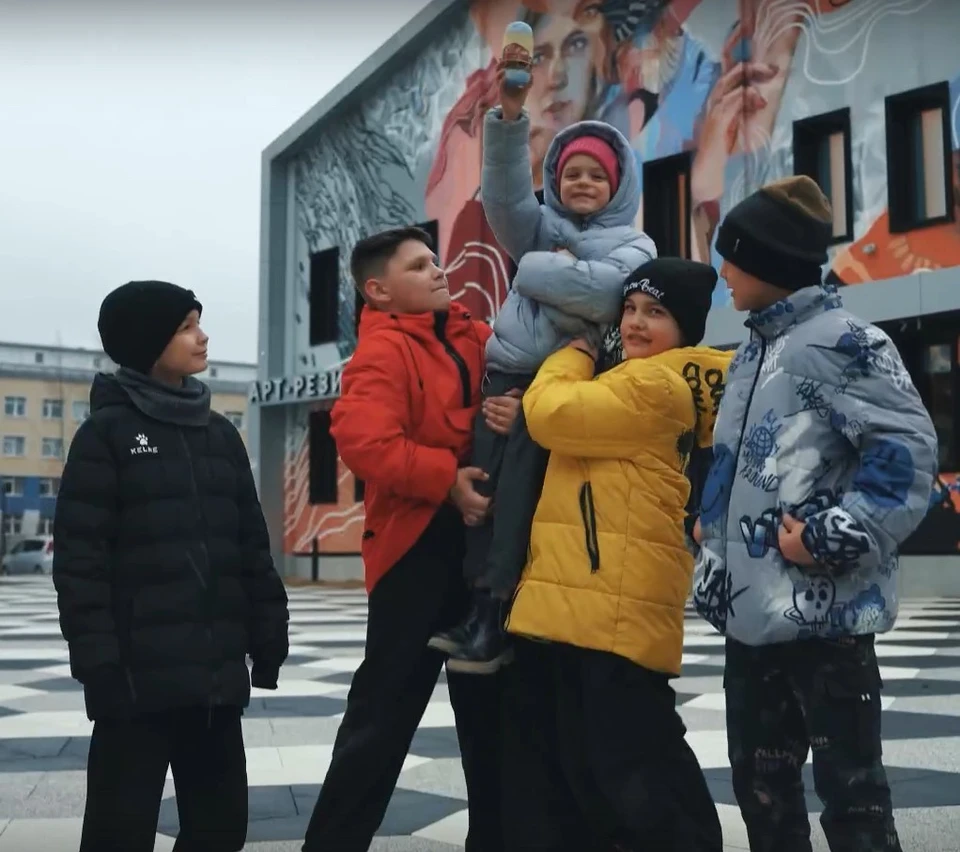 Скриншот из видео
