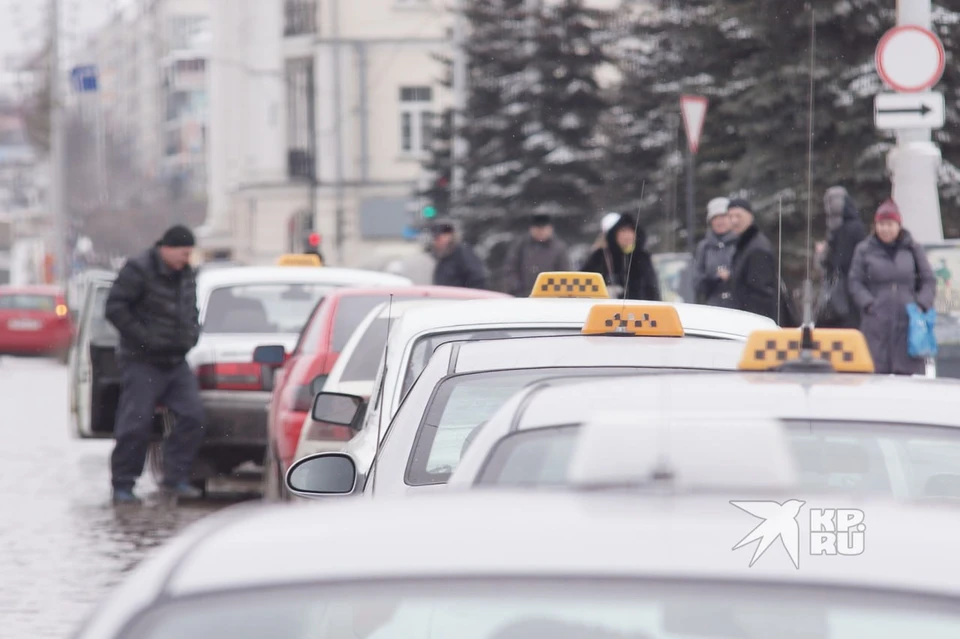 Сотрудники отрасли пожаловались депутату на дефицит врачей, из-за которого водители не могут регулярно проходить медосмотры