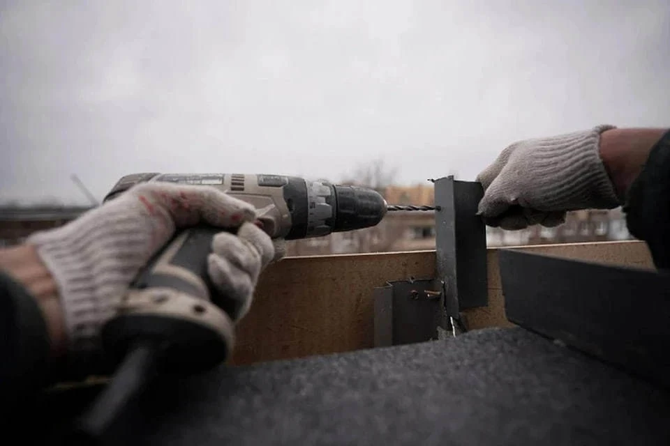 В Донецке идут масштабные работы в недострое по улице Листопрокатчиков