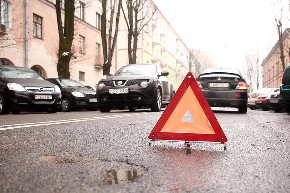 В Минске ГАИ нашла водителя Infiniti, который не пропустил скорую помощь. Снимок носит иллюстративный характер.