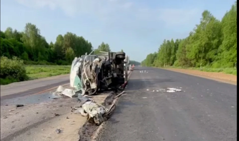 Два грузовика столкнулись в Нижегородской области.