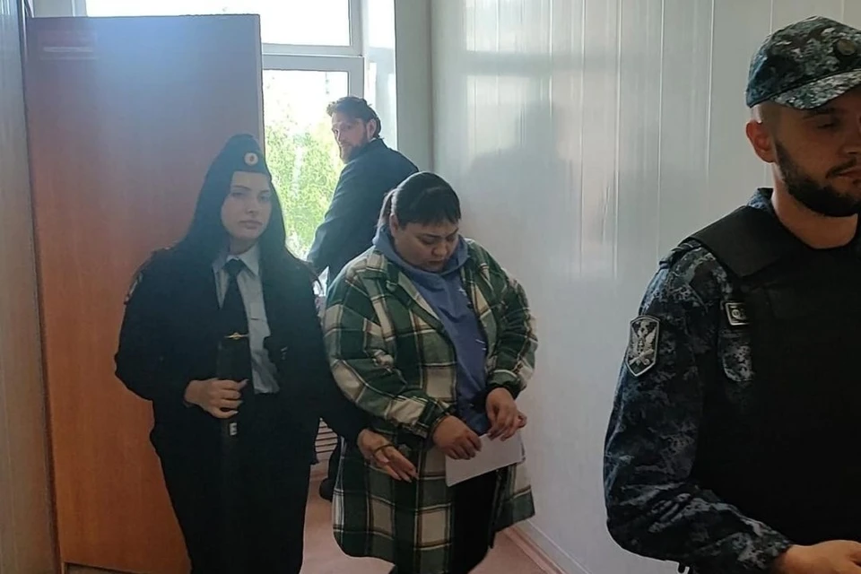 Женщину подозревают в получении взятки и превышении полномочий. Фото: архив Управление Судебного департамента в Новосибирской области.