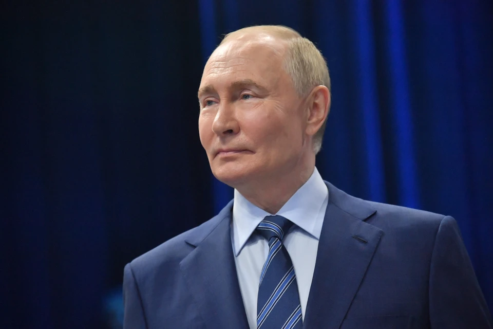 Путин: Писать песни на потребу дня тоже нужно уметь талантливо