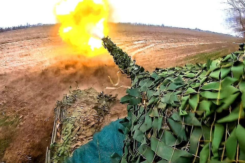 Боевая работа экипажа танка Т-72Б3 в зоне проведения СВО. Фото: Стрингер/ТАСС