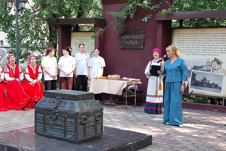 «Лепта в добрые дела»: в преддверии Дня города в Сыктывкаре открыли «Купеческий сундук»