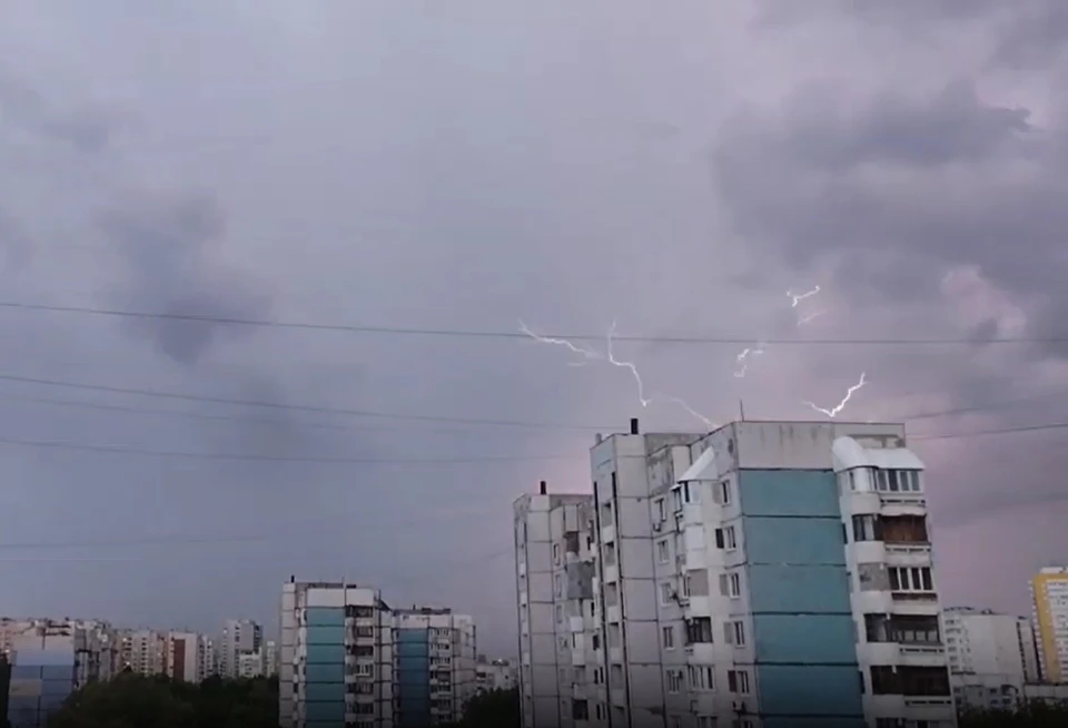 Прогнозируется шквалистое усиление ветра с порывами 16-21 м/с.