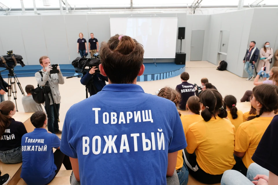 В Госдуме предложили возить детей в лагеря бесплатно.