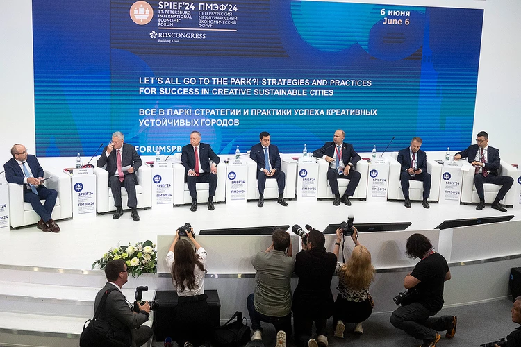 Открывается ПМЭФ-2025: Кто приедет, что обсудят, сколько стоит