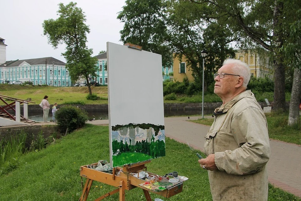 Художники работают прямо на улицах города Фото: ПТО