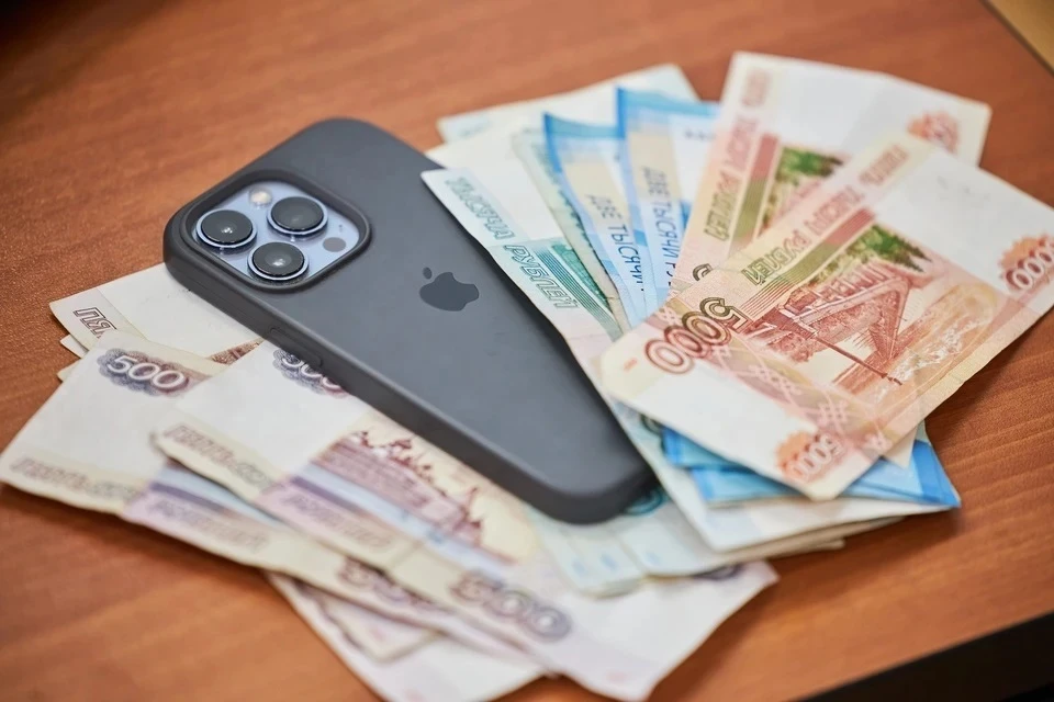 В Сыктывкаре приезжий отдал мошенникам 21 тысячу рублей за интим-услуги
