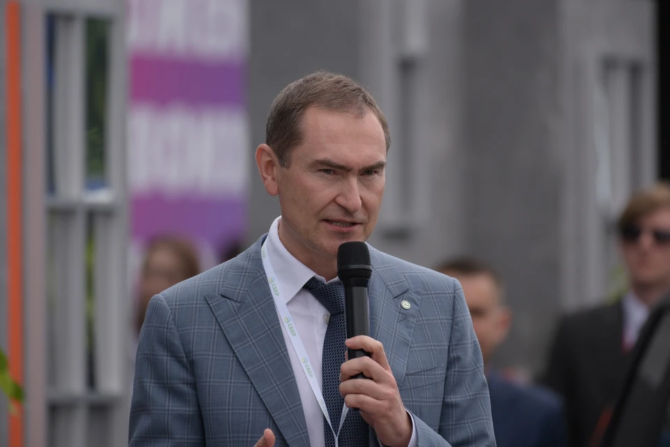 Александр Ведяхин принимает участие в ПМЭФ-2025 / Фото: пресс-служба Сбербанка