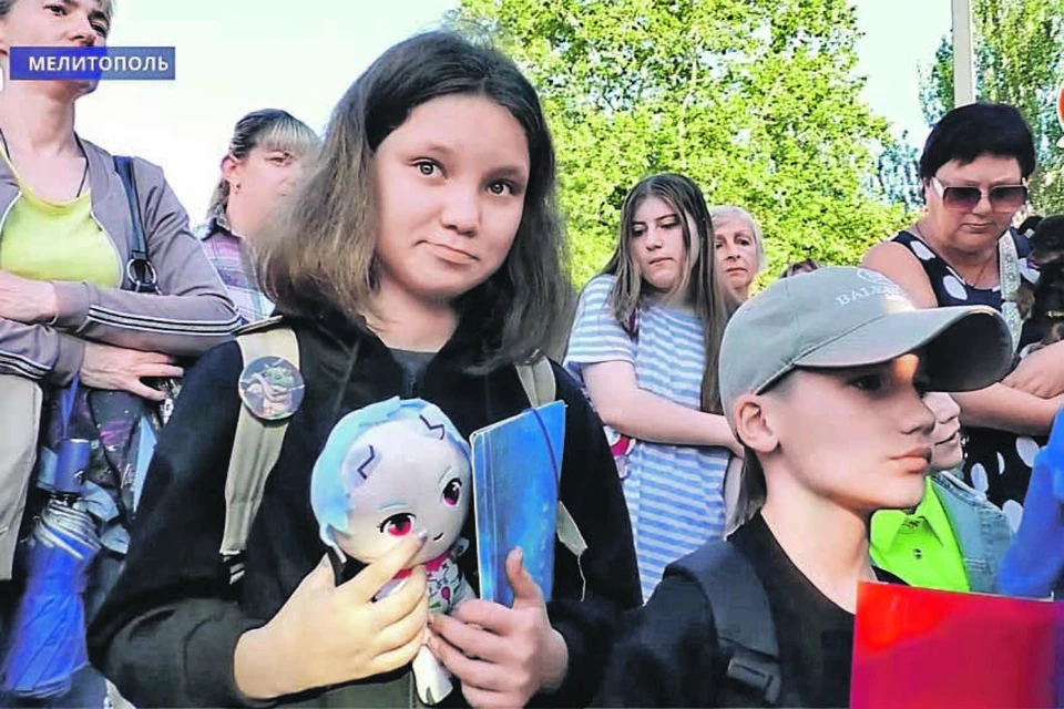 В начале июня в детские лагеря Крыма и Чувашии отправились 750 школьников из Запорожской области. Телеграм-канал «За!ТВ»
