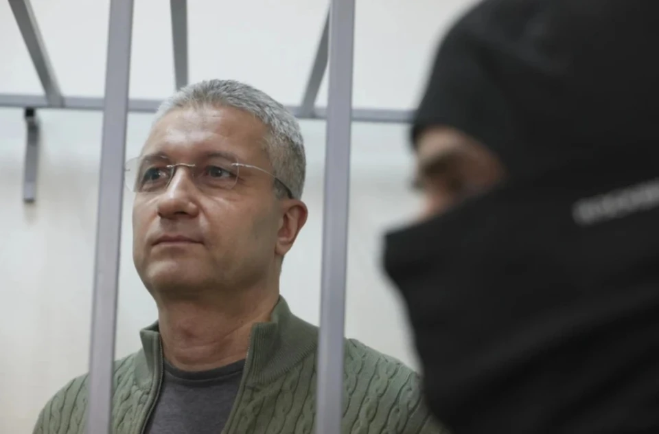 Прокурор запросил 14,5 года колонии для экс-замминистра обороны РФ Иванова. Фото: EPA/ТАСС
