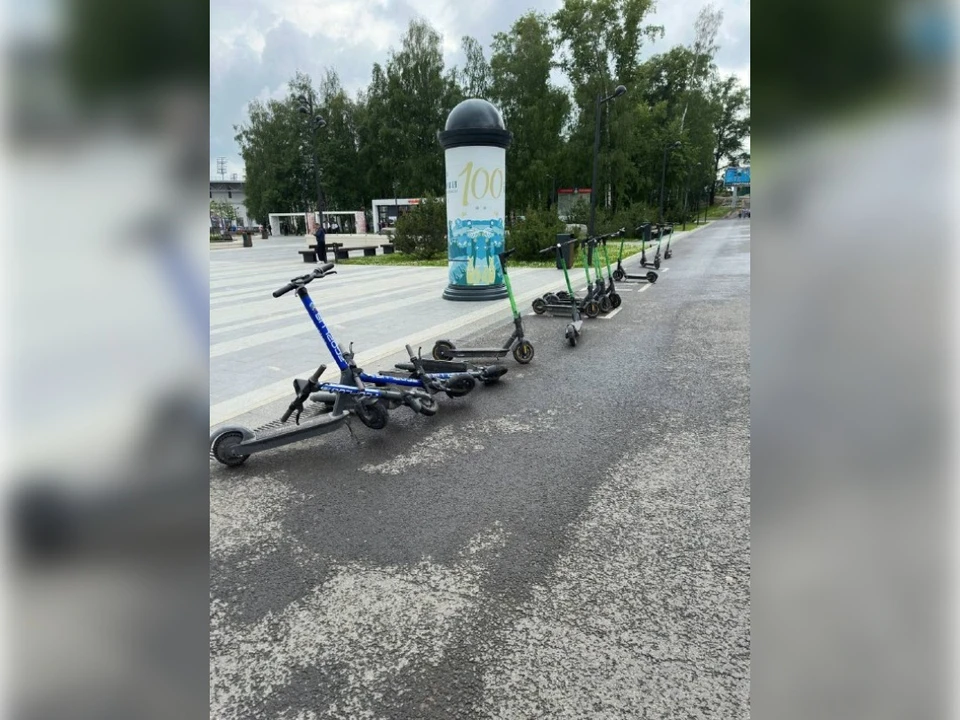 Мэр Сыктывкара оценил ситуацию с электросамокатами в городе. Фото: Ростислав Гольдштейн.