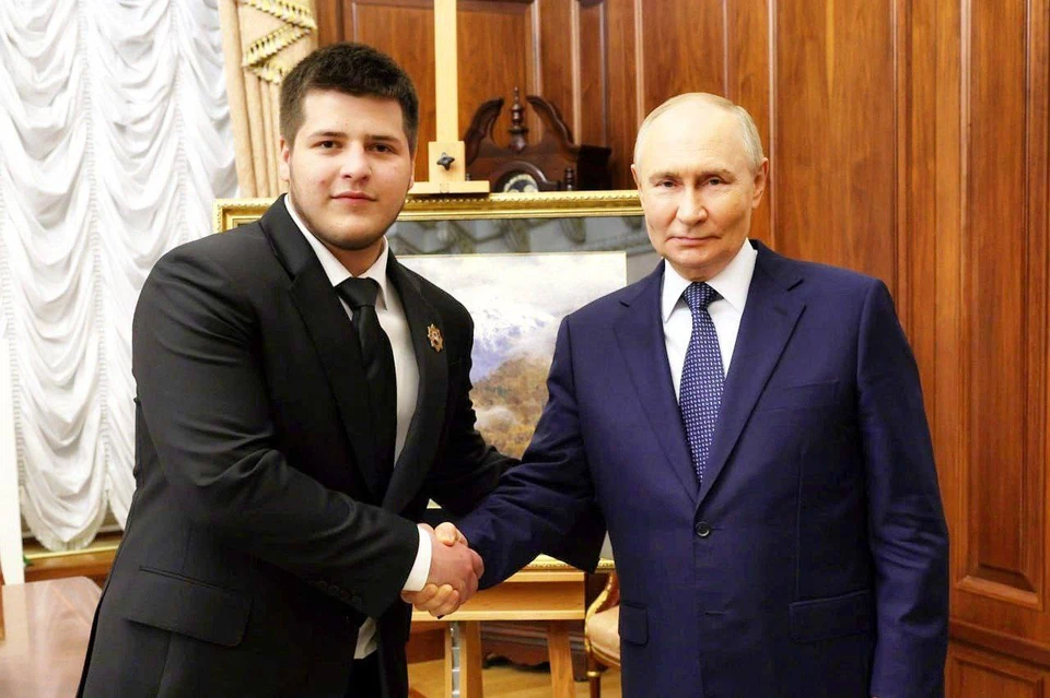 Адам Кадыров после свадьбы обратился к Путину и опубликовал фото с ним. Фото: Telegram-канал Ахмед Дудаев