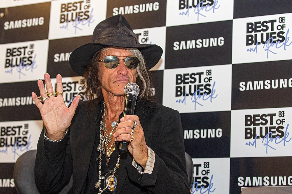 Участник и один из основателей группы Aerosmith Джо Перри намекнул на возможное воссоединение коллектива