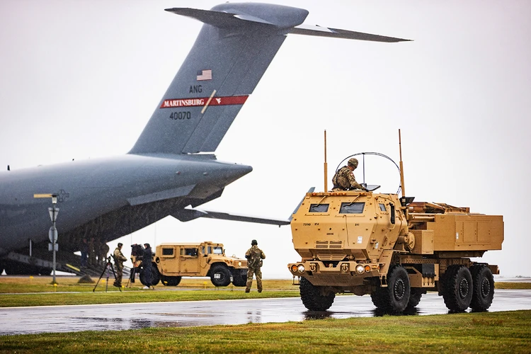 В Киеве припекло не по-детски: США вместо поставок оружия отобрали у Украины полезные ископаемые