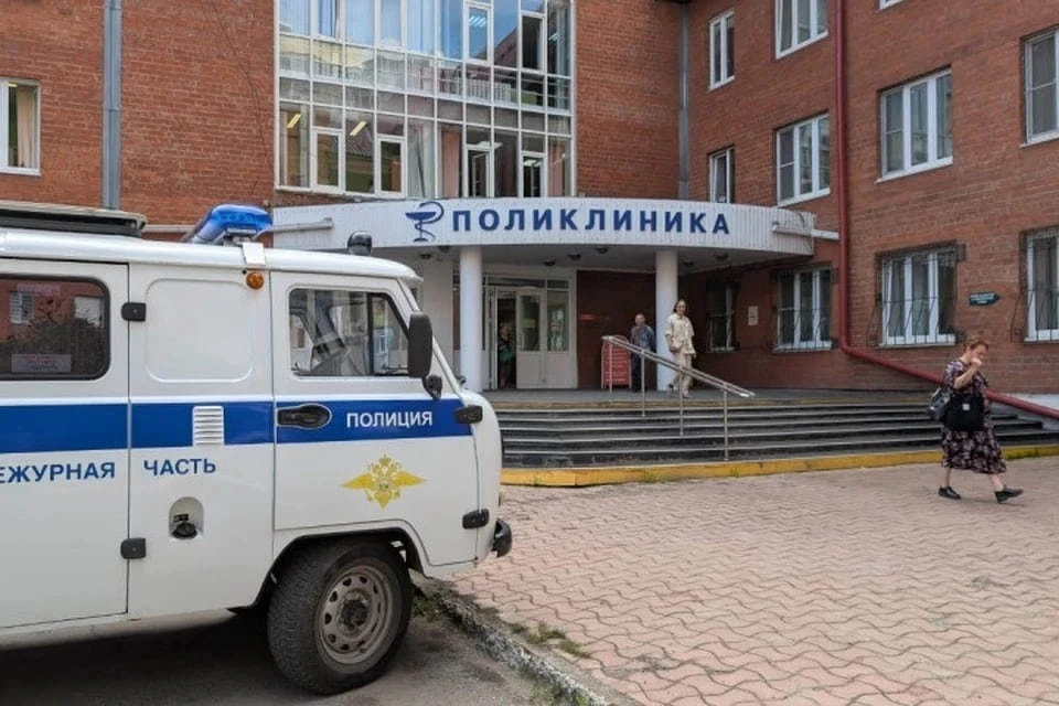 Напавший на медиков в Иркутске с ножом заявил, что его лишили права на жизнь