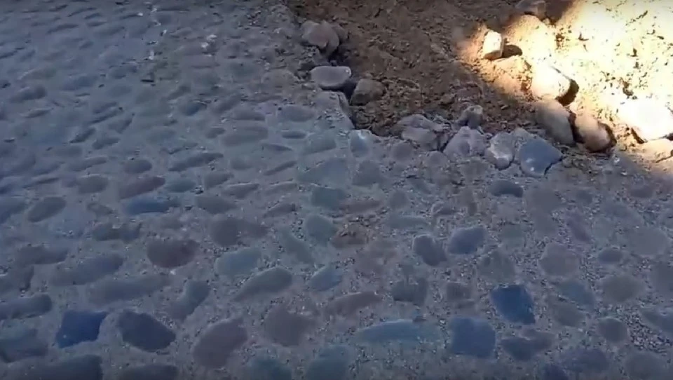 .