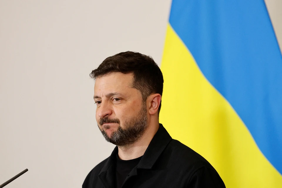 Владимиру Зеленскому стоило пойти на мир с Россией год назад