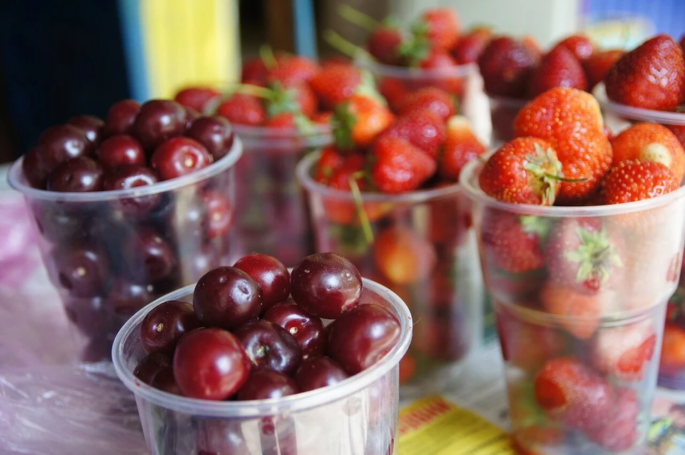 Самарцам рассказали, на какие продукты следует обратить внимание летом