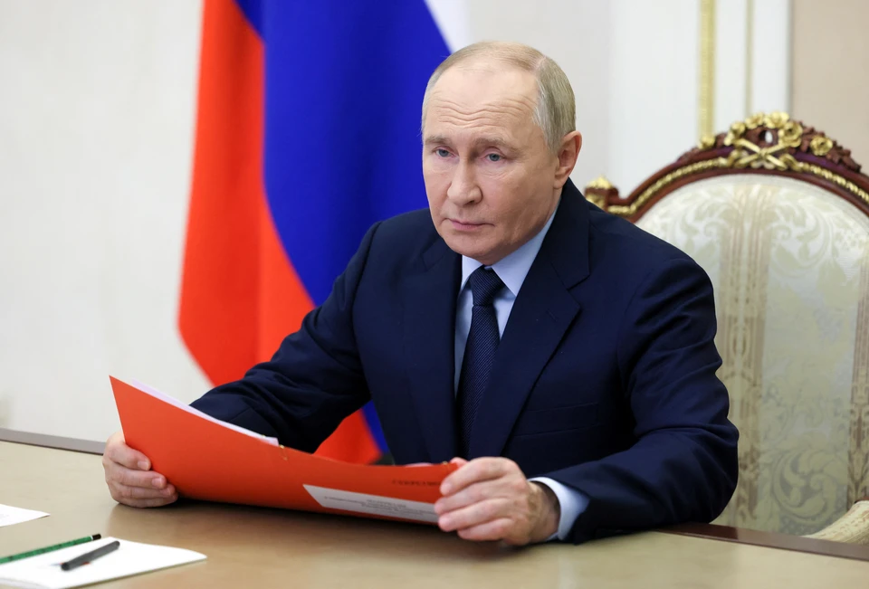 Путин посмертно наградил замглавкома ВМФ Гудкова второй «Золотой Звездой»