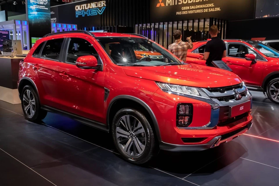 В России кроссовер Mitsubishi ASX можно приобрести у дилеров. Фото: VanderWolf Images/Shutterstock.com