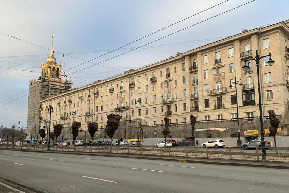 В этом доме жил Виктор Цой. Фото: КГИОП.
