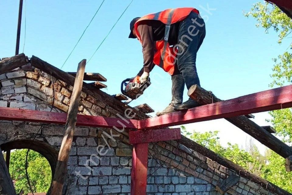 За счет городского бюджета в Донецке планируют отремонтировать более 70 жилых домов. Фото: ТГ/Кулемзин