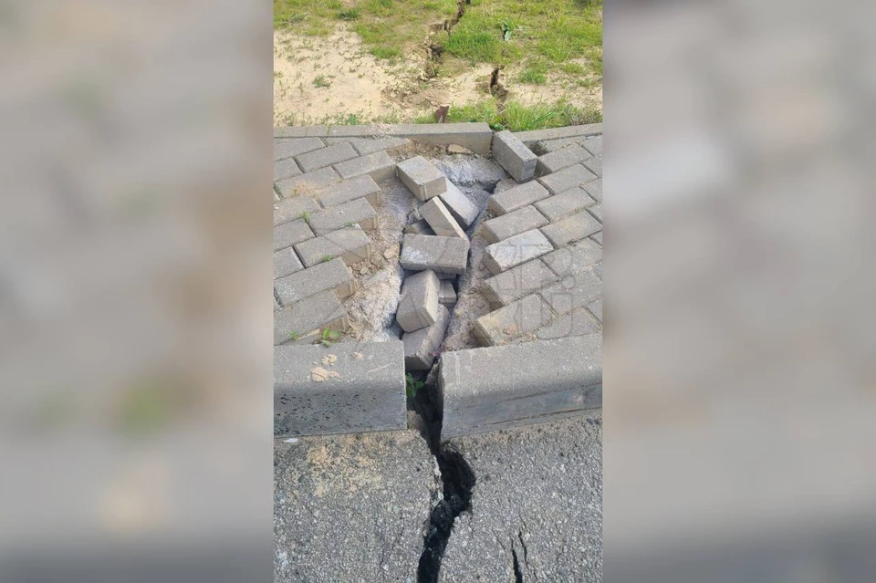 В Екатеринбурге приостановлены работы на стройке возле высотки на Раевского. Фото: жительница дома