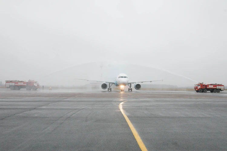 Ограничения на прием и выпуск самолетов введены в Пулково