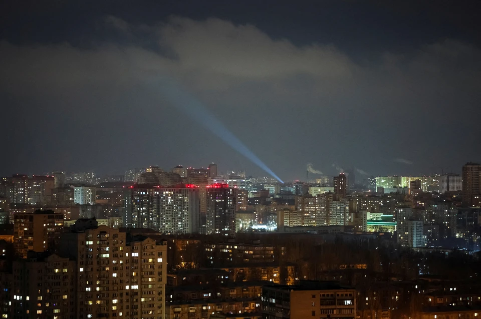 В небе над Киевом замечен грузовой самолет Ан-24 «Руслан»