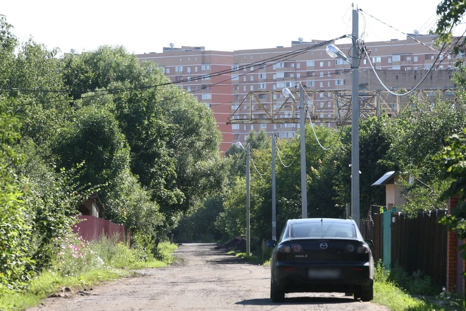 Дачники могут получить штраф за неправильную парковку в СНТ.