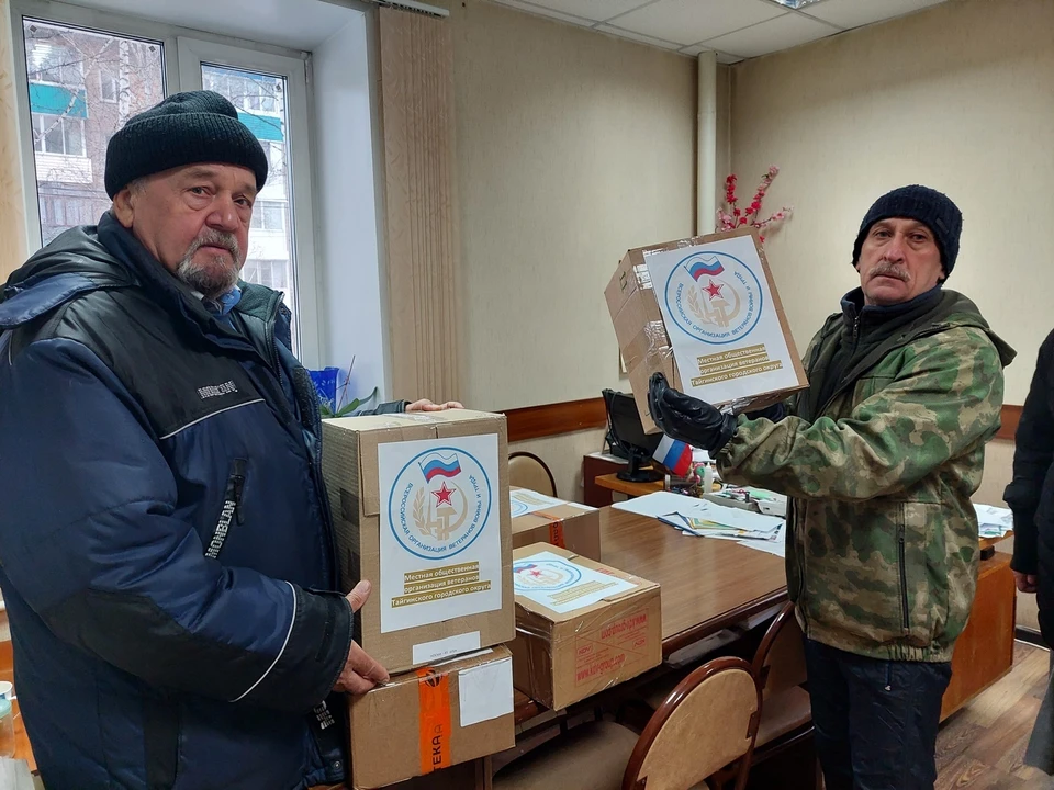 посылки для наших героев СВО из Кузбасса уходят чуть ли не каждый день. Фото - АПК.