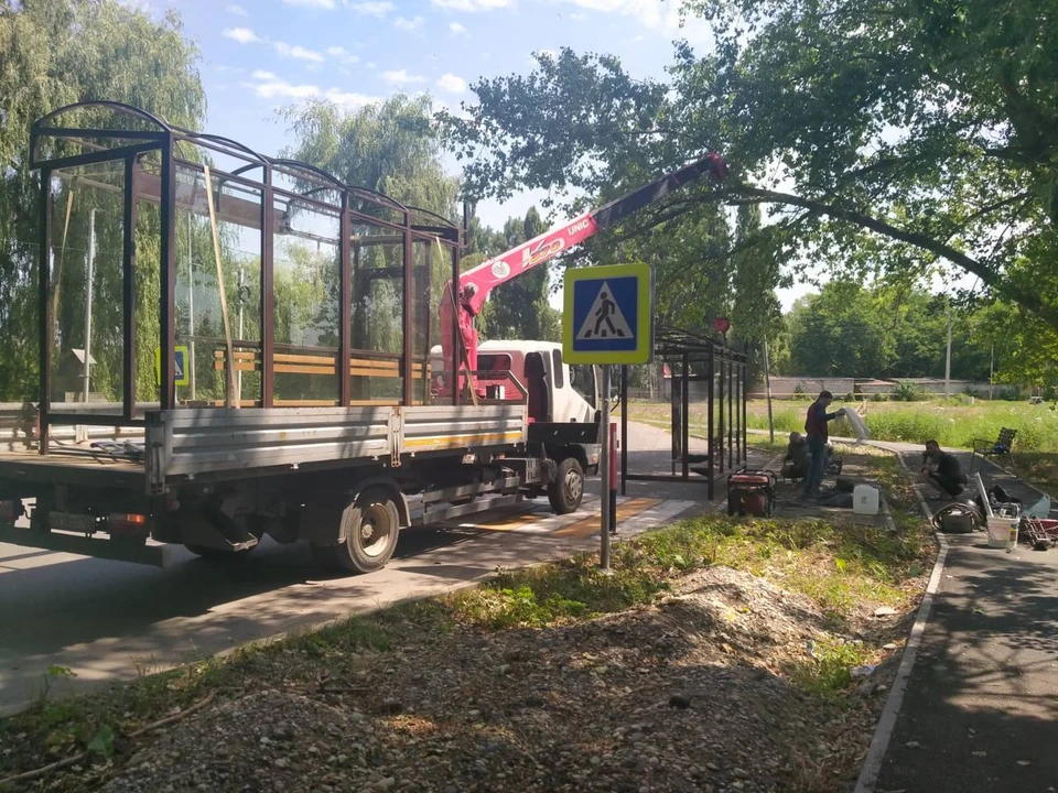 В Железноводске установили новый остановочный павильон. Фото: Евгений Бакулин