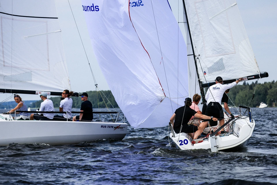 Завершился второй этап международного парусного турнира Tenzor Elite Cup 2025. Фото: Анна Шахова