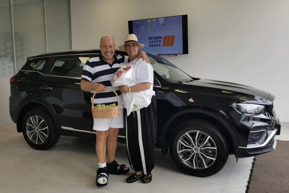 Александр Солодуха подарил жене автомобиль. Фото: соцсети Александра Солодухи