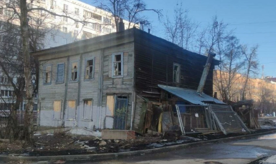 Деревянный дом загорелся на улице Полтавской в Нижнем Новгороде. Фото: Яндекс Карты