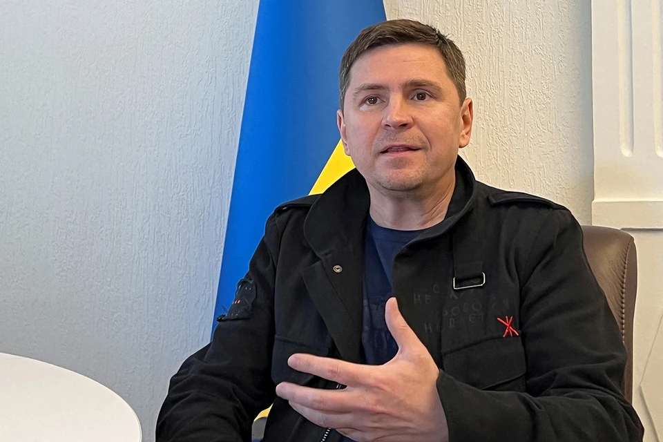 Подоляк по всю фантазирует о том, как Украина будет уничтожать заводы по всей территории России