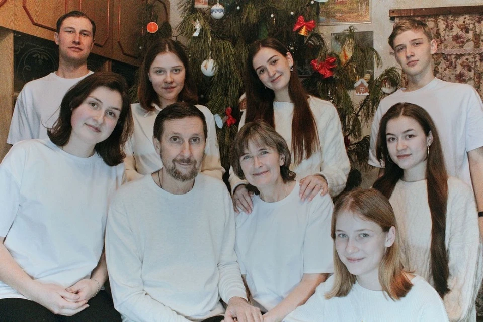 Семья Гончаровых из села Солгон отмечена орденом «Родительская слава». Фото: краевое правительство