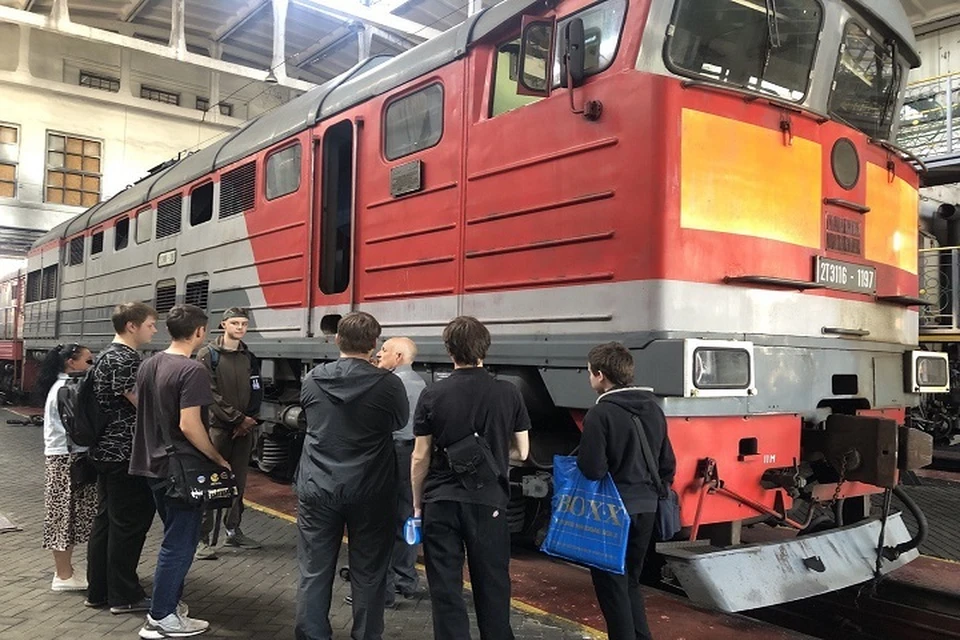 Центры занятости ДНР помогают молодежи определиться с будущей профессией. Фото: ТГ/Толстыкина