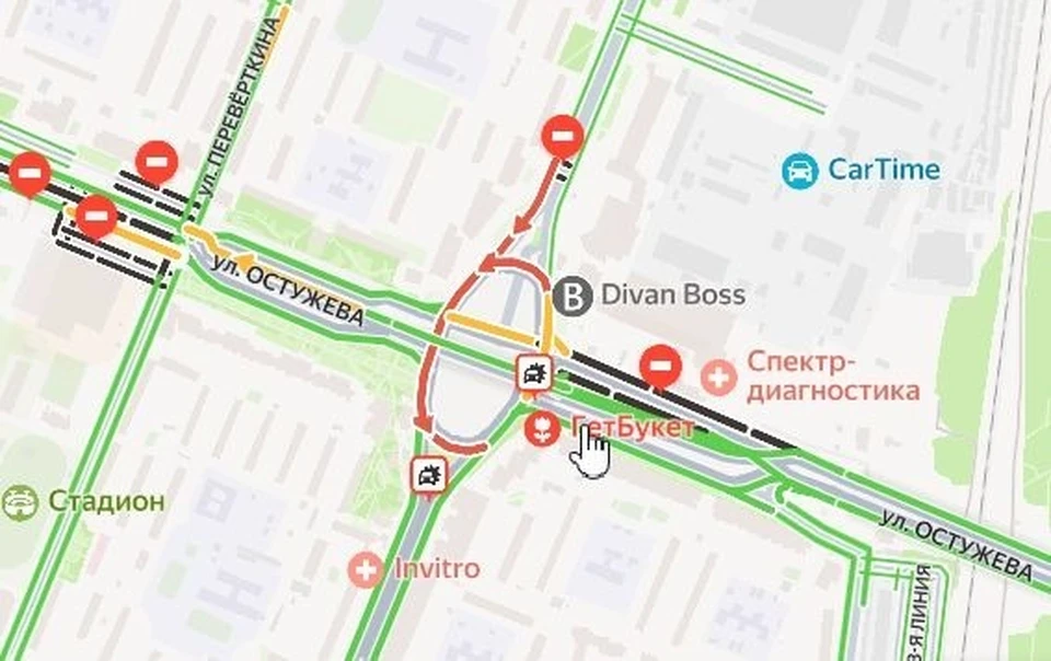 Особенно медленно машины едут по Остужевскому кольцу.