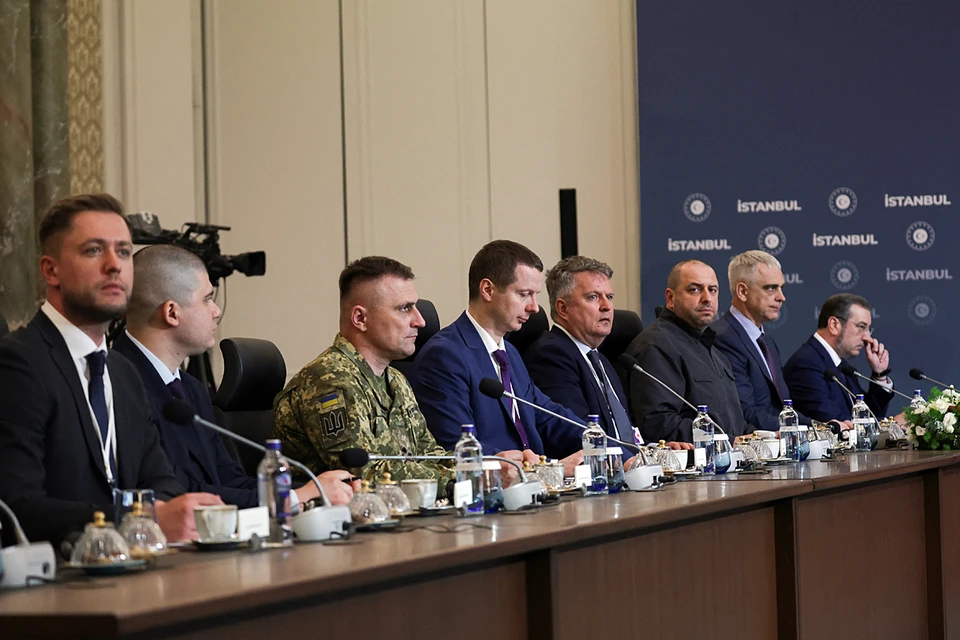 Состав украинской делегации достиг 14 человек