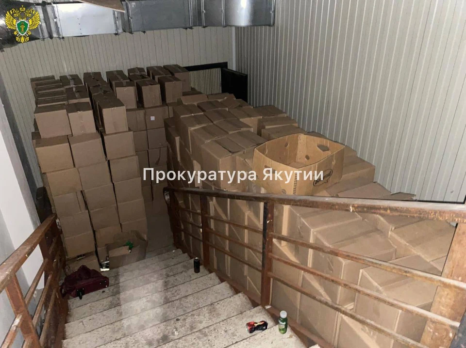 18 тысяч бутылок сомнительного алкоголя нашли у жителя Якутии Фото: прокуратура Якутии