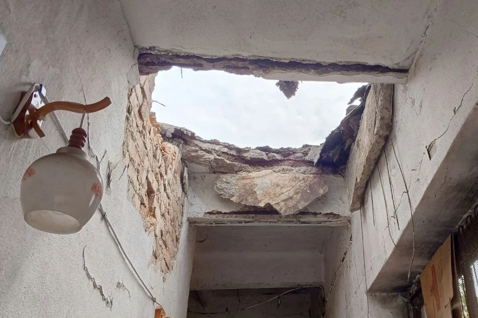 Киевские боевики атакуют жилые дома Фото: ТГ-канал Владимира Сальдо