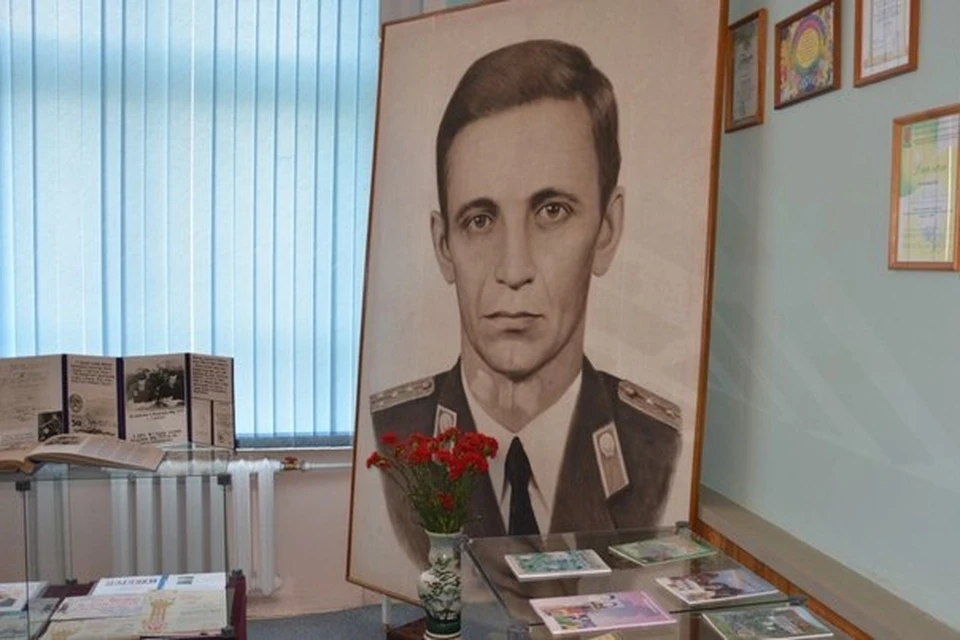 В Промышленном районе Оренбурга есть улица Ткачева. Ее назвали в честь капитана милиции Михаила Ткачева, который геройский погиб при исполнении служебных обязанностей. Фото: соцсети